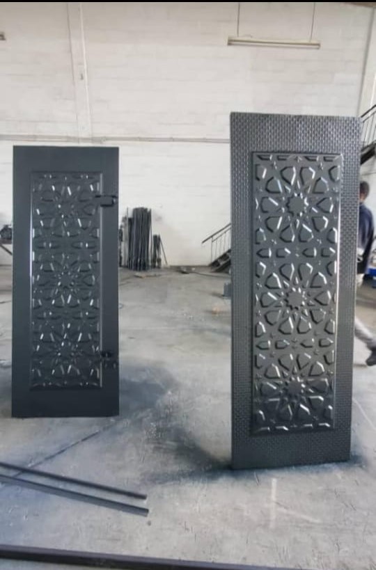 metal door & screens